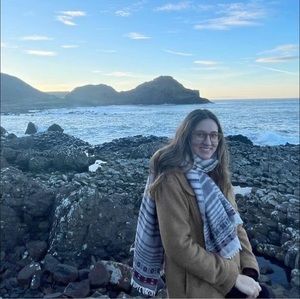 Meet your Posher, Emma